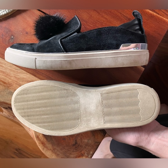 Wishbone Collection Pom Pom Slip-Ons - Picture 2 of 3
